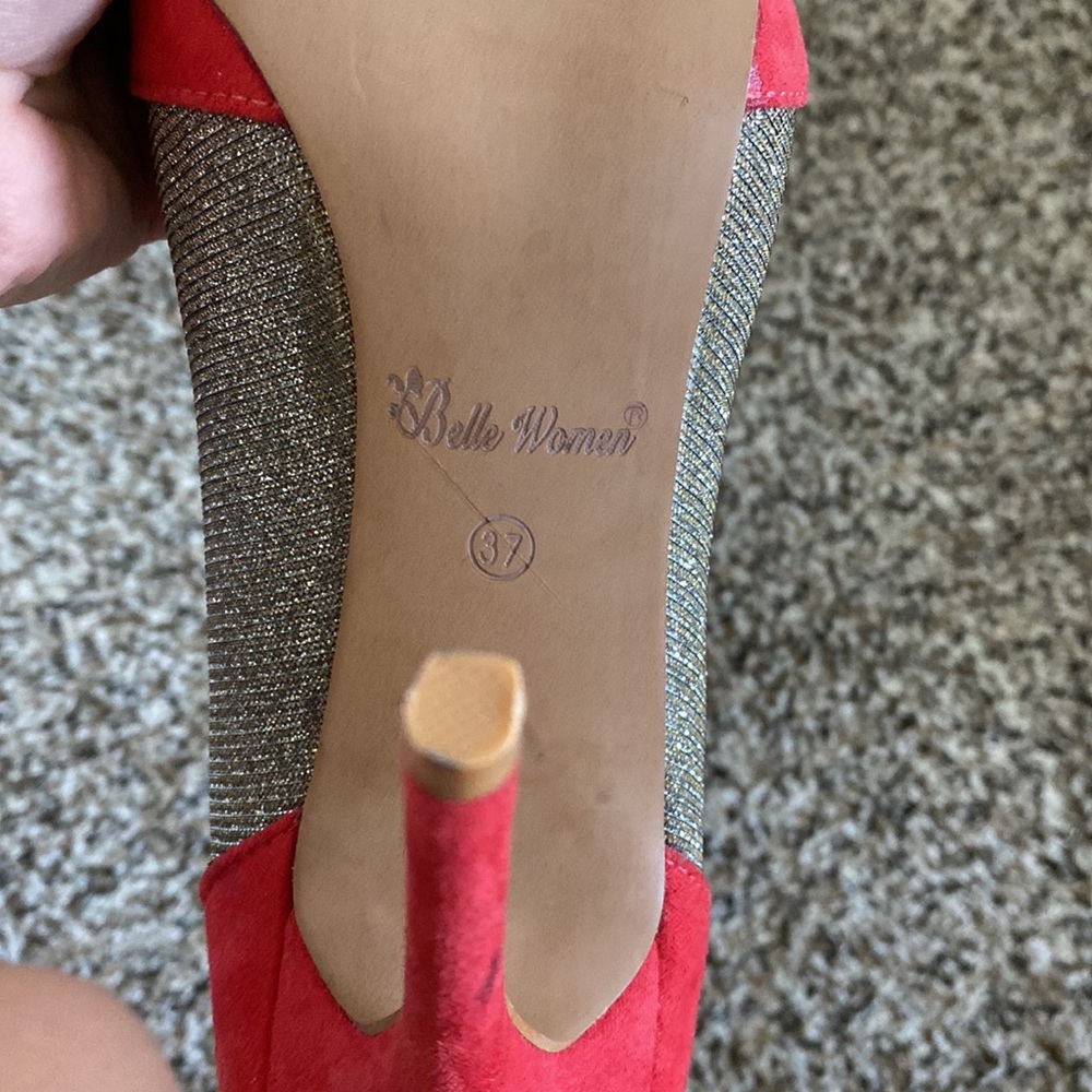 Heels - Picture 4 of 5
